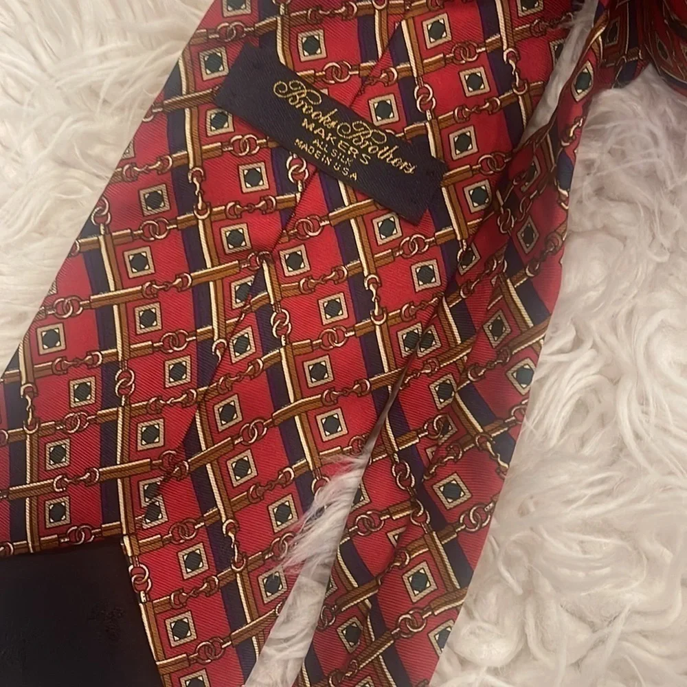 Brooks Brothers tie Bridle Bit Equestrian Silk 3.5” wide Tie.